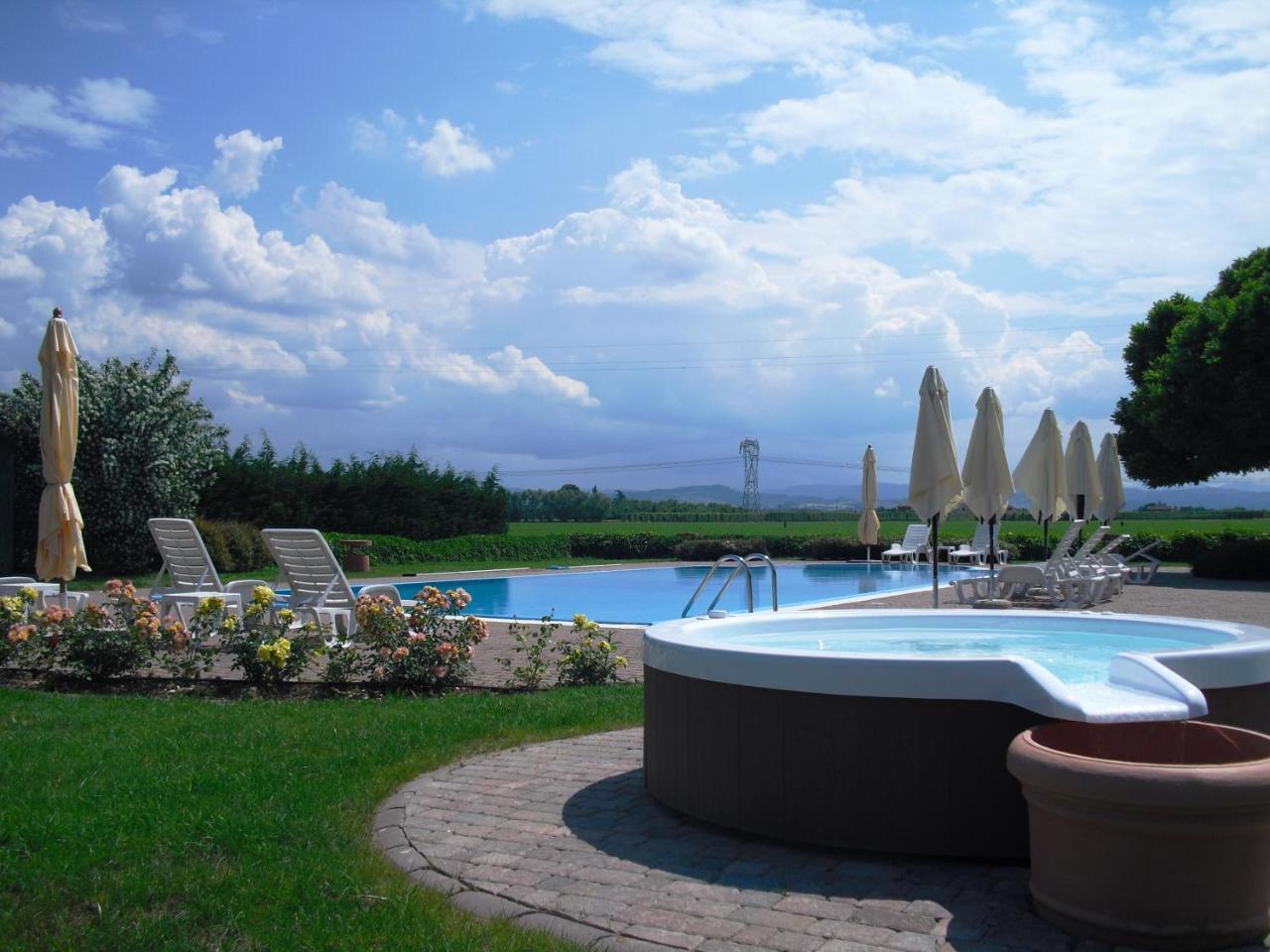 Agriturismo La Lupa Madonna della Provvidenza Buitenkant foto